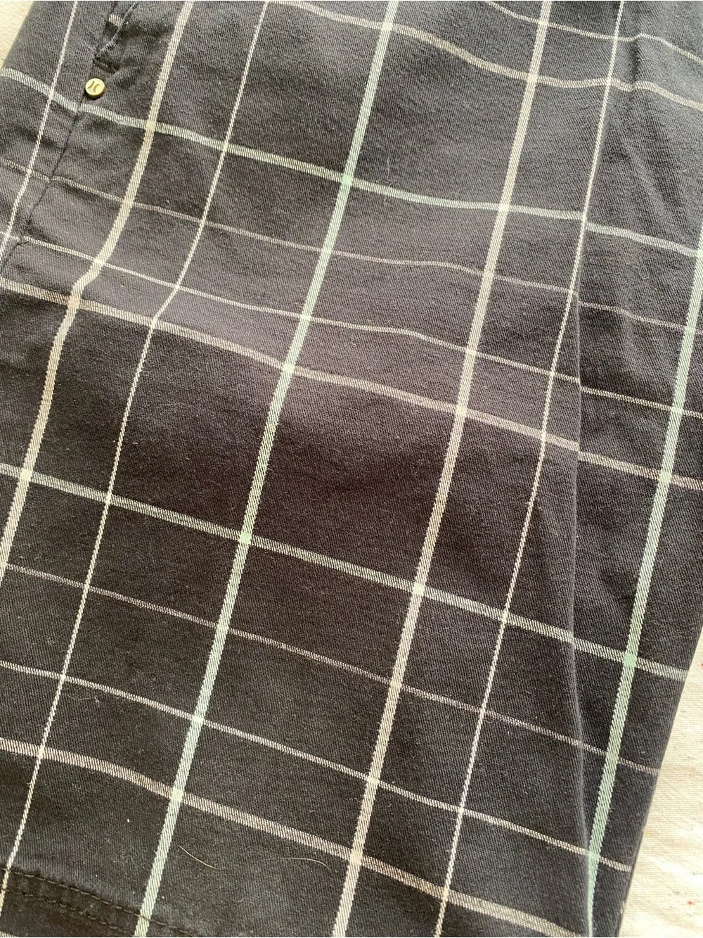 Hurley Plaid Shorts Size 7 Black Gray Surf Skate Y2K